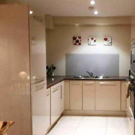 2 Oakleigh House Apartman