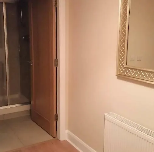 Apartament 2 Oakleigh House