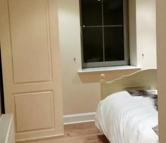 Apartament 2 Oakleigh House *